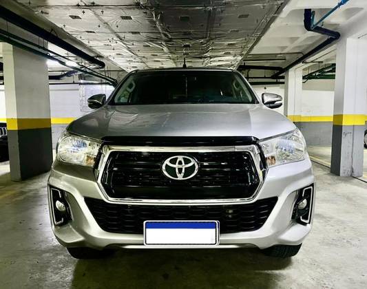TOYOTA HILUX 2.8 SR 4X4 CD 16V DIESEL 4P AUTOMÁTICO
